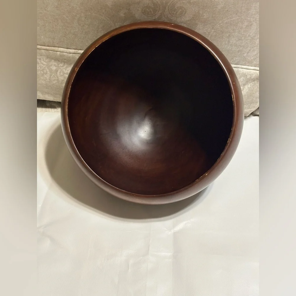 CRATE & BARREL VINTAGE LARGE SOLID WOODEN CHESTNUT BWL MANGO WD